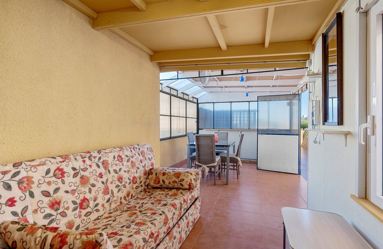 Herverkoop - Villa -
Orihuela Costa - Costa Blanca