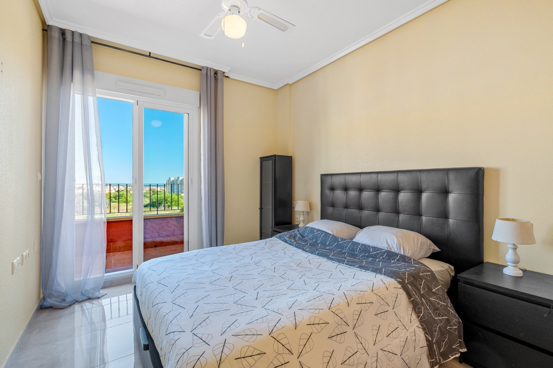 Herverkoop - Villa -
Orihuela Costa - Costa Blanca