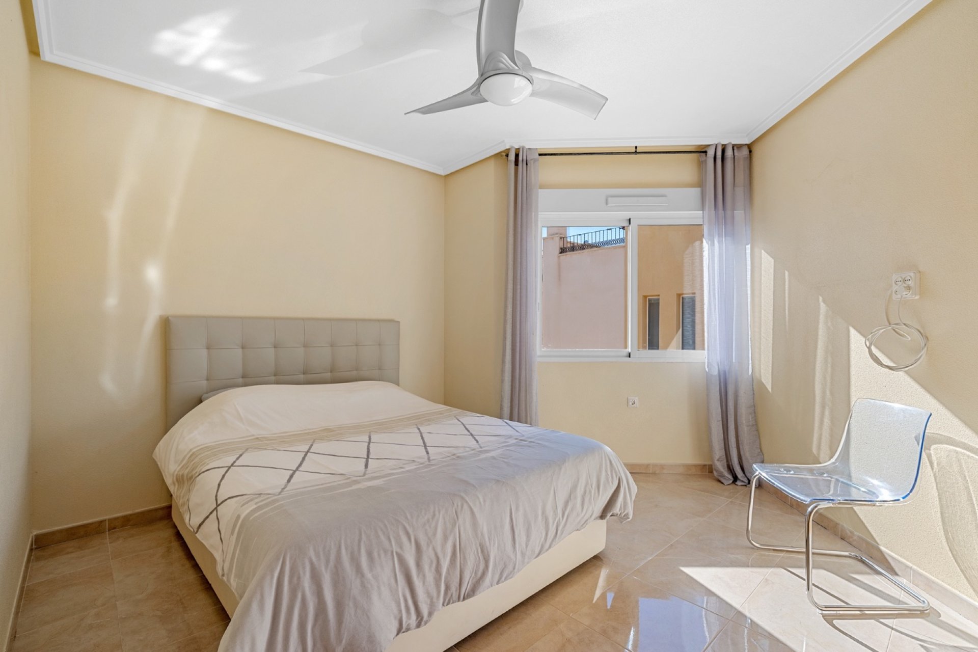 Herverkoop - Villa -
Orihuela Costa - Costa Blanca