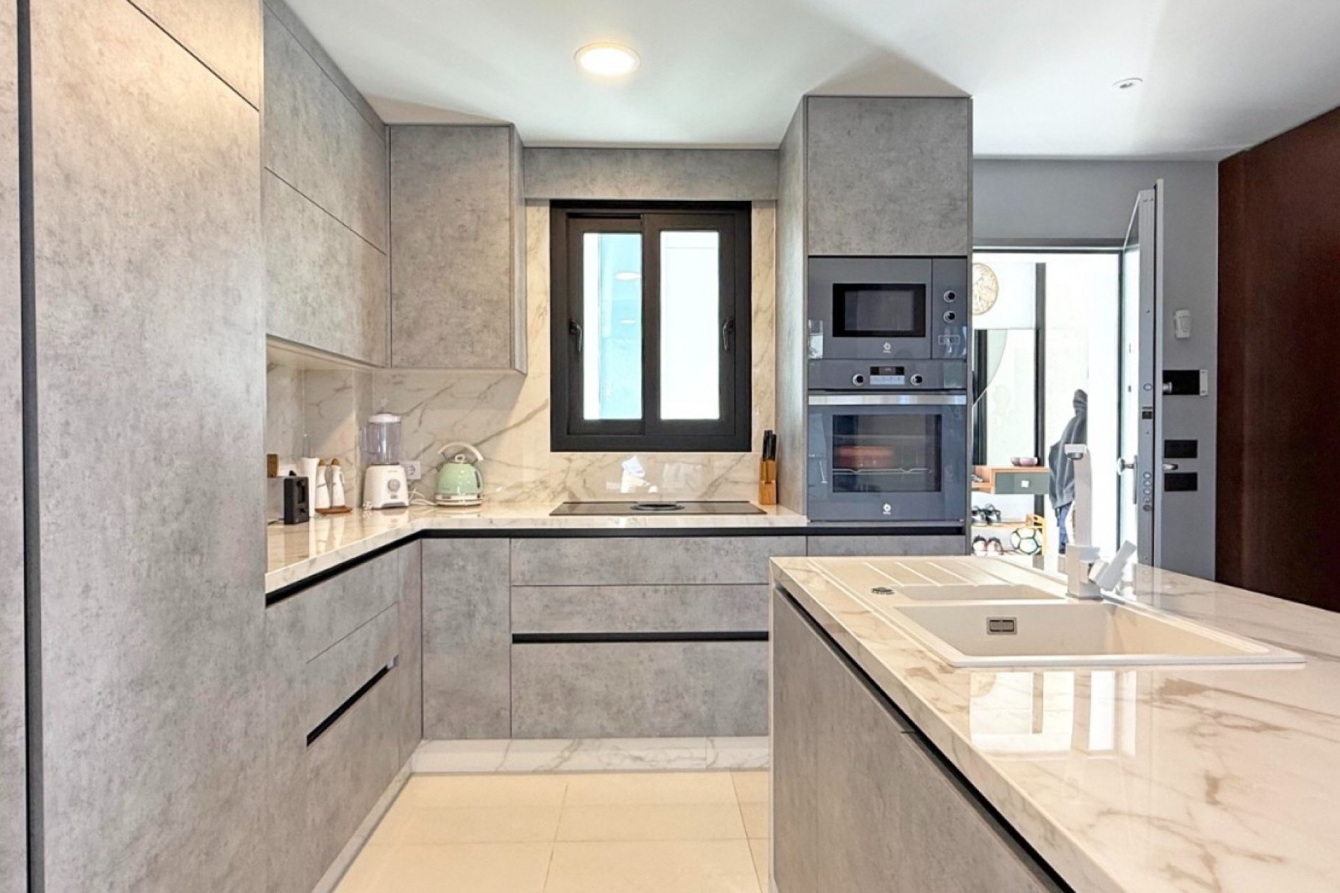 Herverkoop - Villa -
Orihuela Costa - Costa Blanca