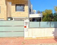 Herverkoop - Villa -
Orihuela Costa - Costa Blanca