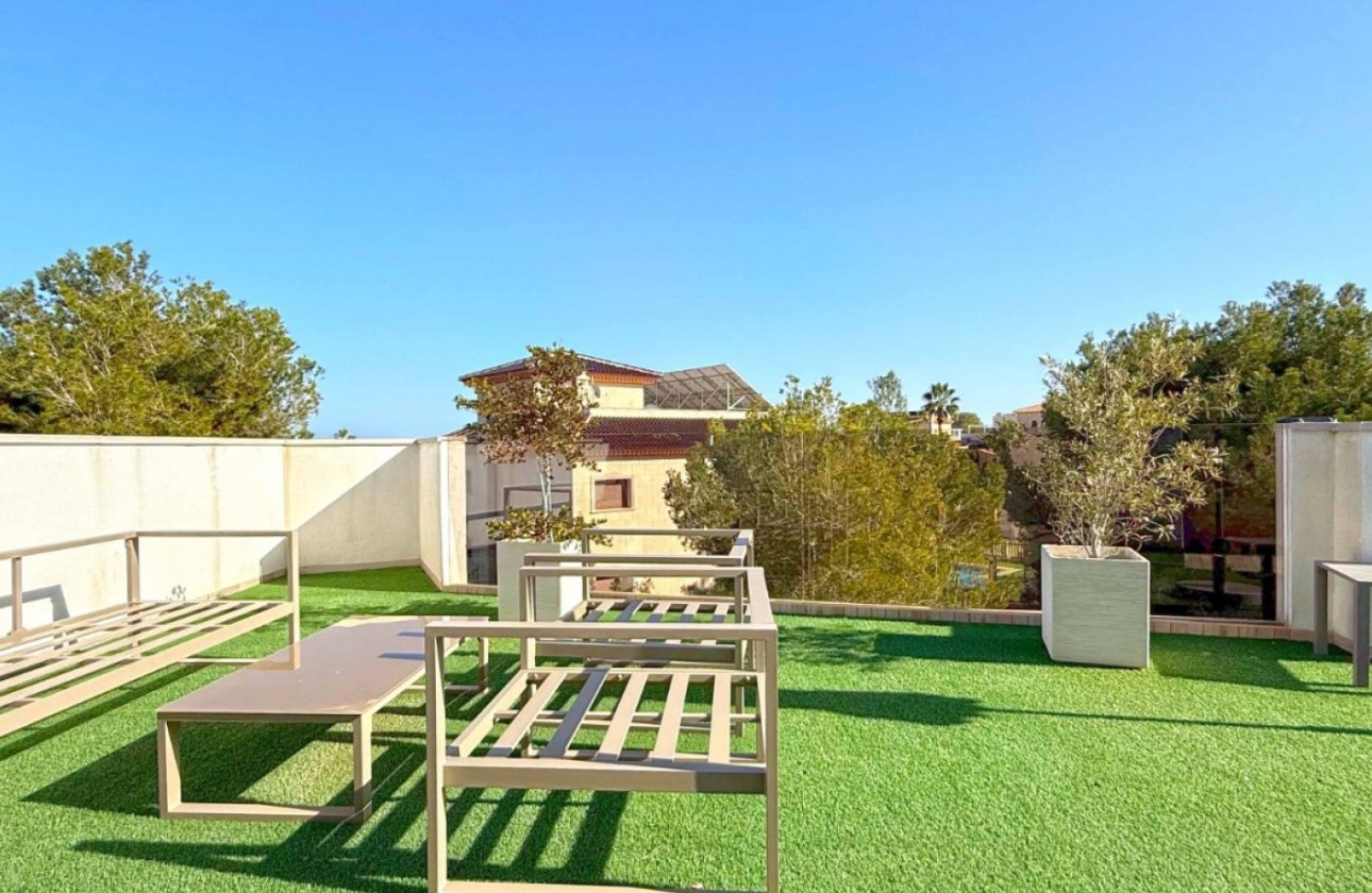 Herverkoop - Villa -
Orihuela Costa - Costa Blanca