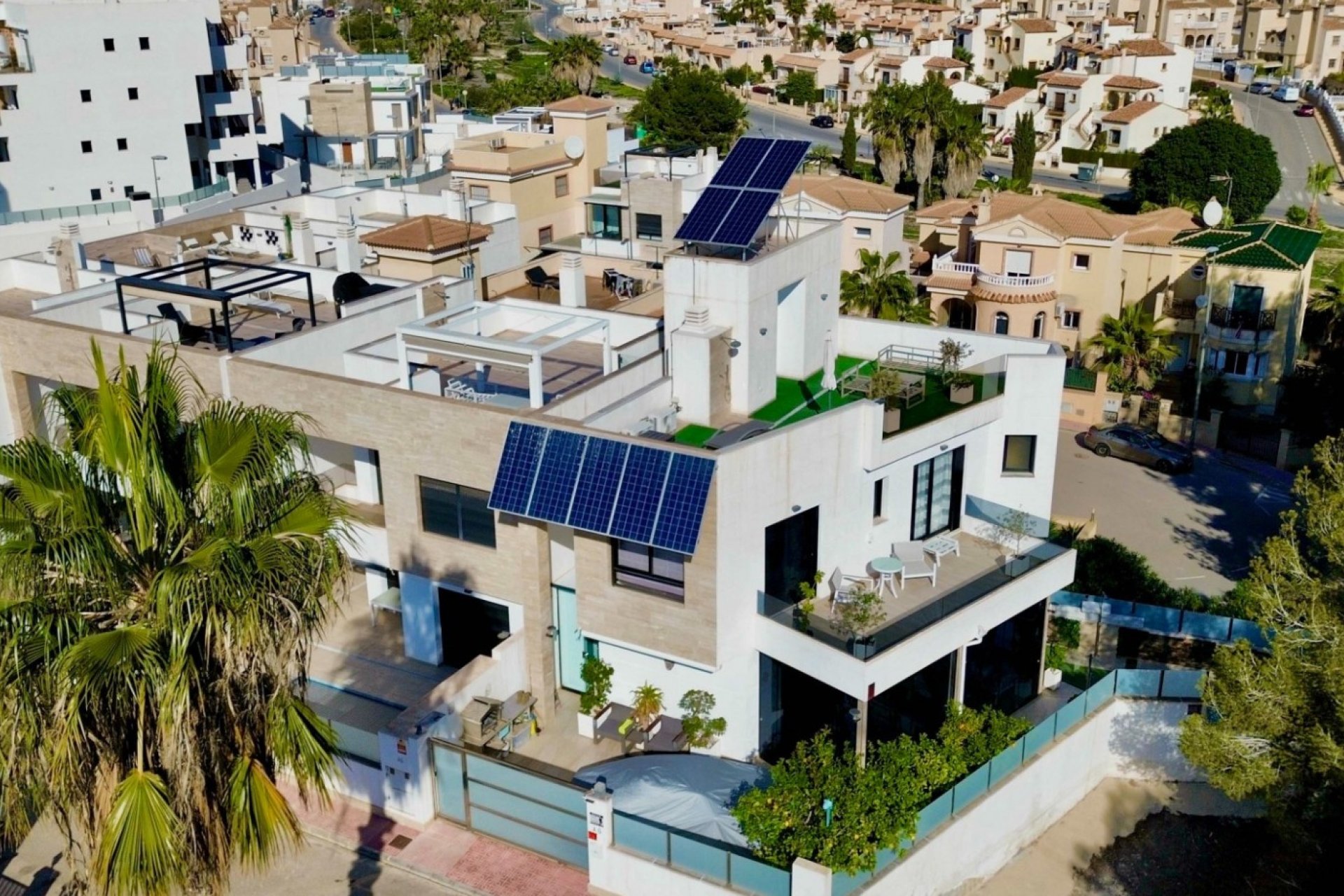 Herverkoop - Villa -
Orihuela Costa - Costa Blanca