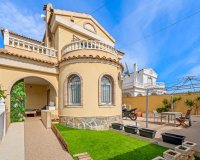Herverkoop - Villa -
Orihuela Costa - Costa Blanca