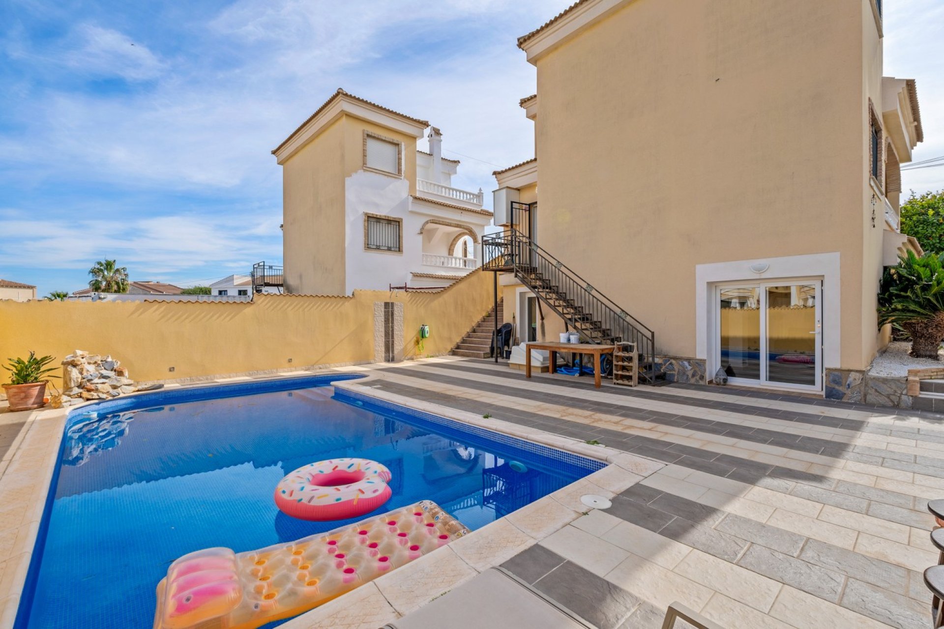 Herverkoop - Villa -
Orihuela Costa - Costa Blanca