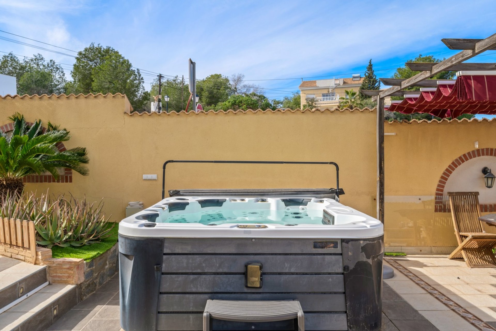 Herverkoop - Villa -
Orihuela Costa - Costa Blanca