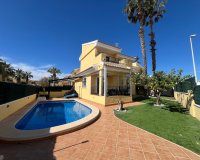 Herverkoop - Villa -
Orihuela Costa - Costa Blanca