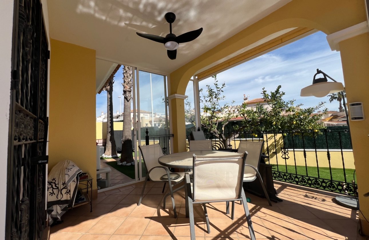 Herverkoop - Villa -
Orihuela Costa - Costa Blanca