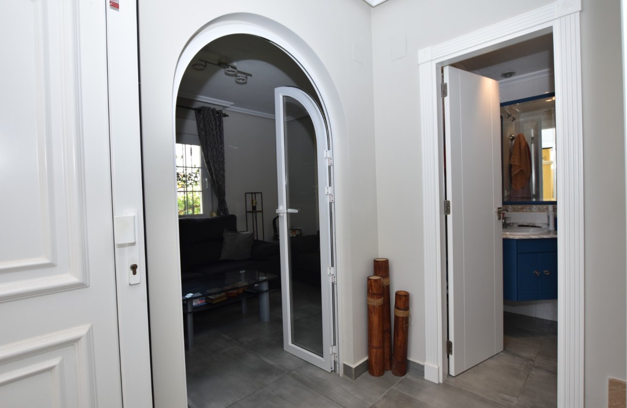 Herverkoop - Villa -
Orihuela Costa - Costa Blanca