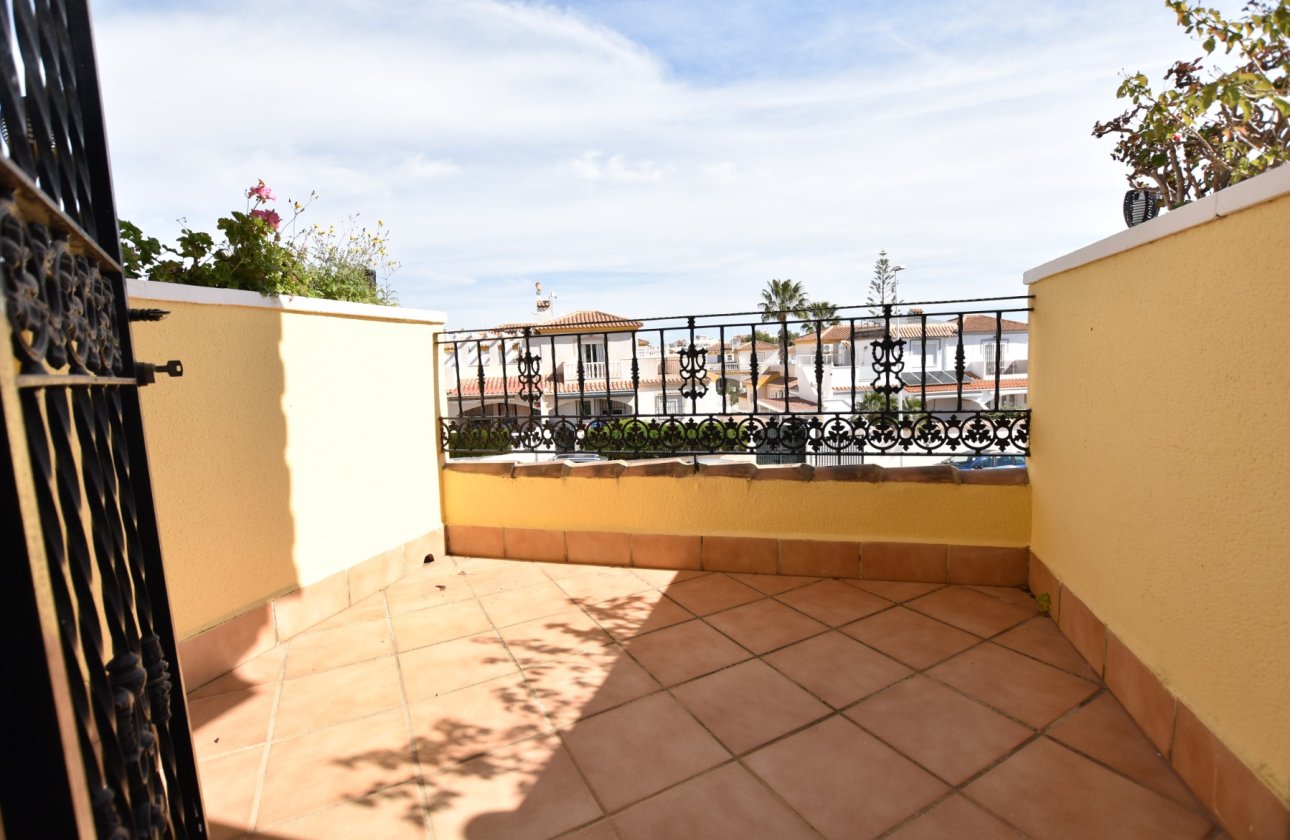 Herverkoop - Villa -
Orihuela Costa - Costa Blanca