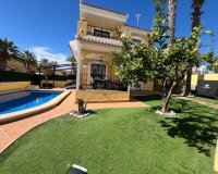 Herverkoop - Villa -
Orihuela Costa - Costa Blanca