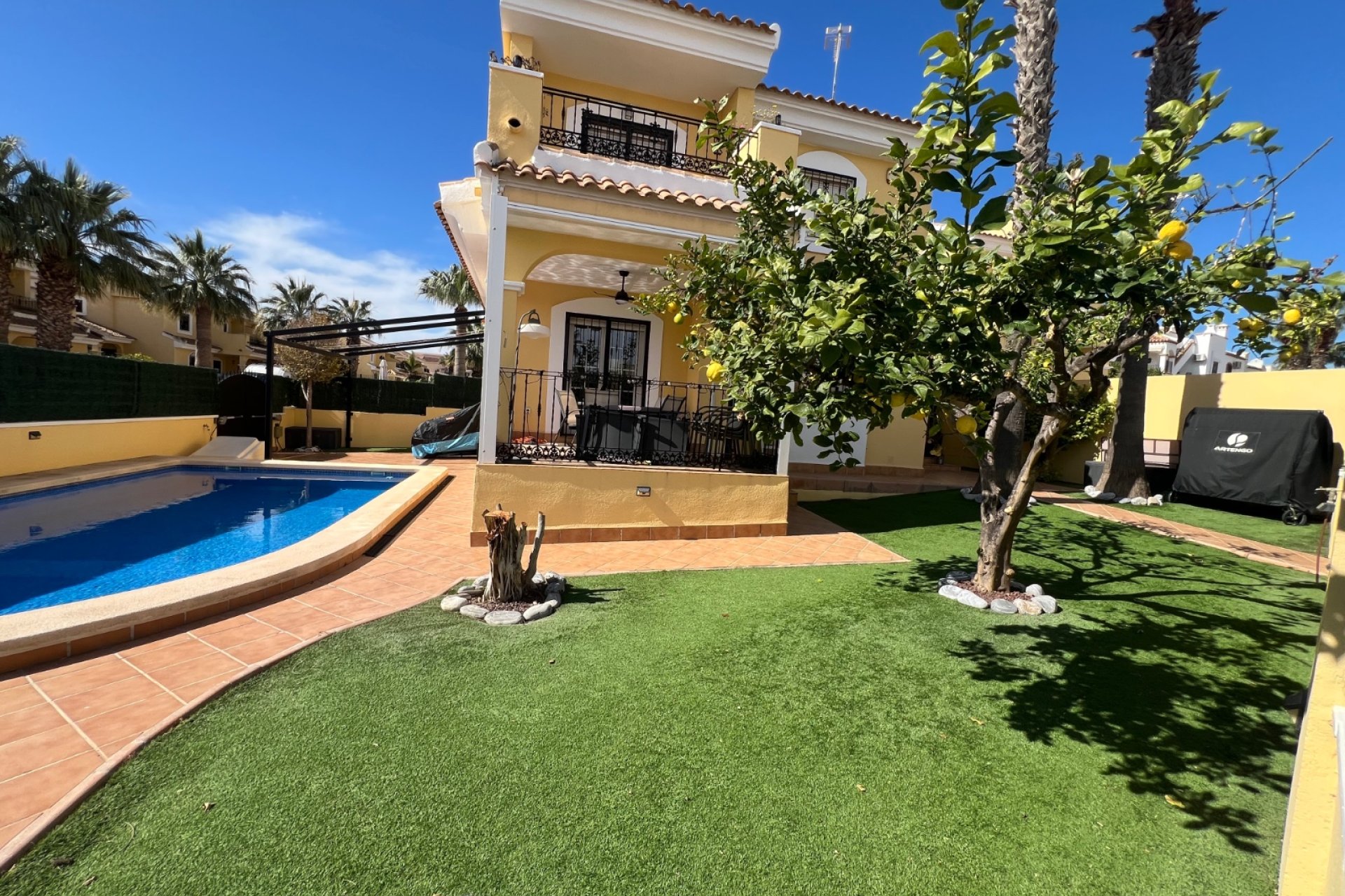 Herverkoop - Villa -
Orihuela Costa - Costa Blanca