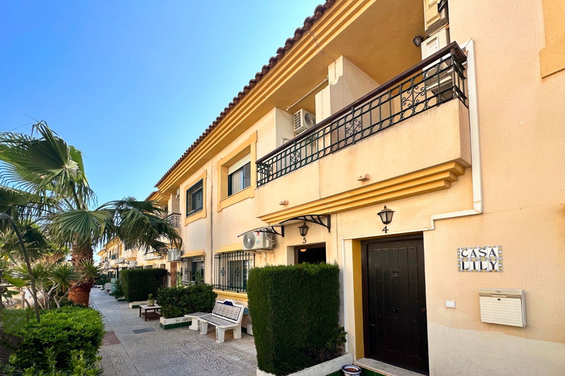 Herverkoop - Villa -
Orihuela Costa - Costa Blanca