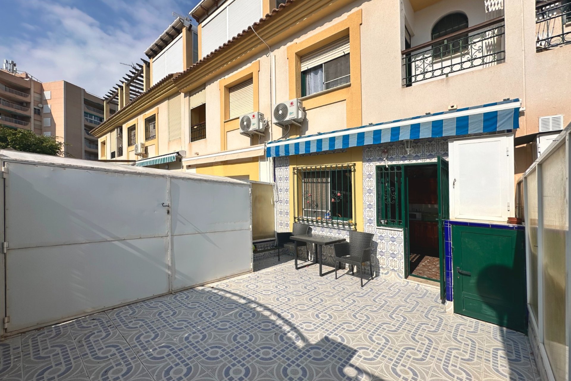 Herverkoop - Villa -
Orihuela Costa - Costa Blanca