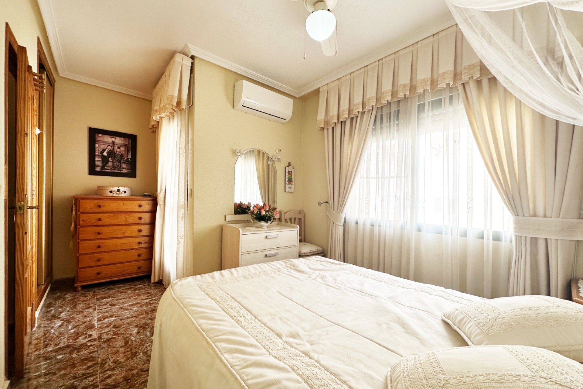 Herverkoop - Villa -
Orihuela Costa - Costa Blanca