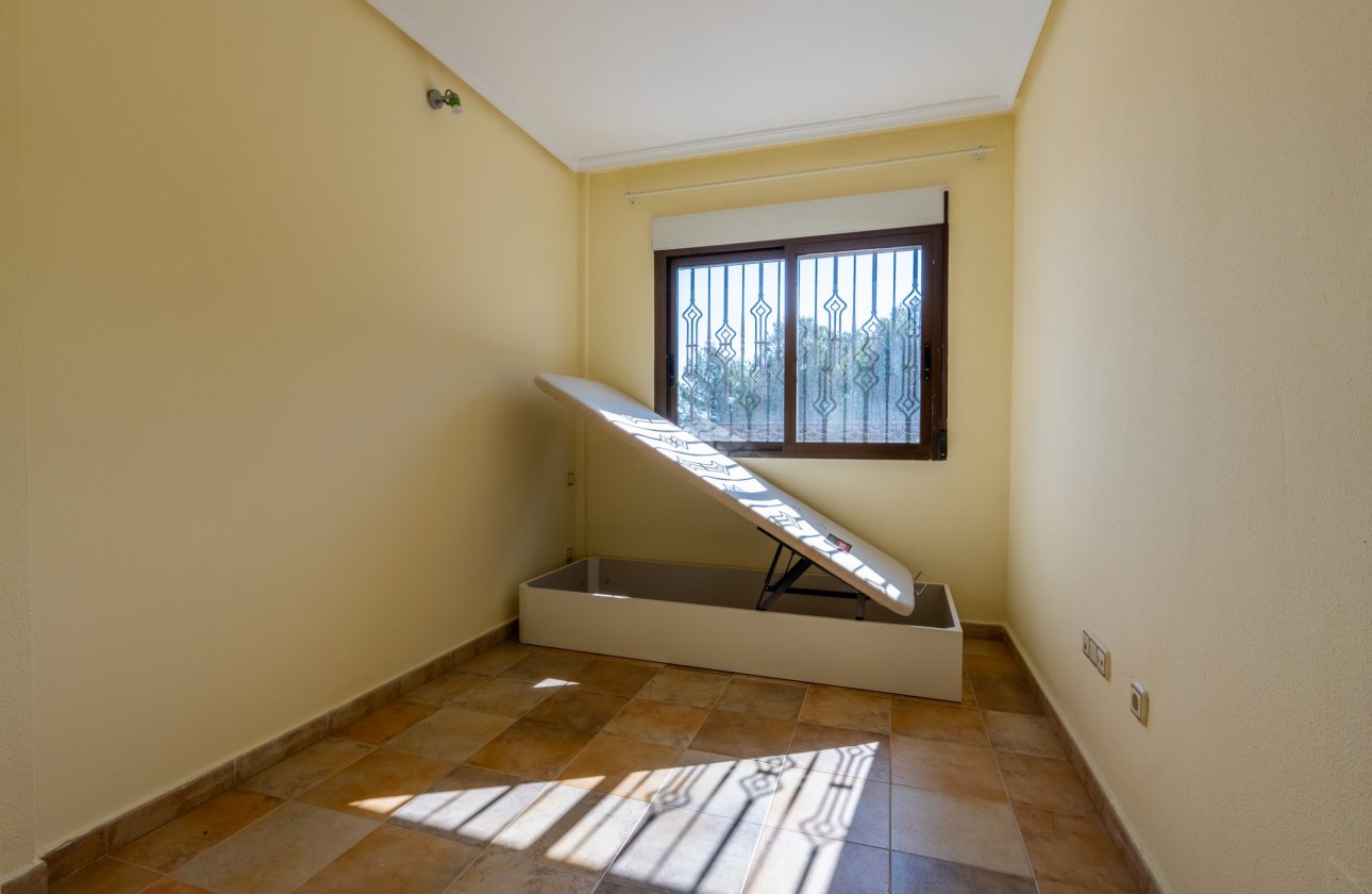 Herverkoop - Villa -
Orihuela Costa - Costa Blanca