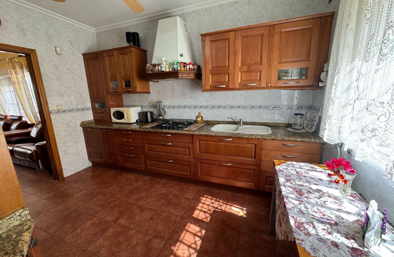 Herverkoop - Villa -
Orihuela Costa - Costa Blanca