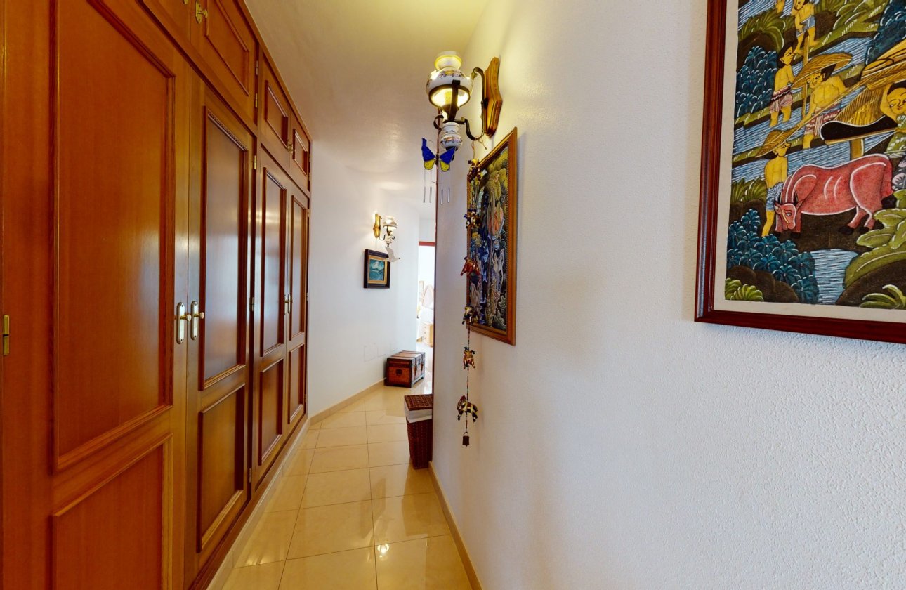 Herverkoop - Villa -
Orihuela Costa - Costa Blanca