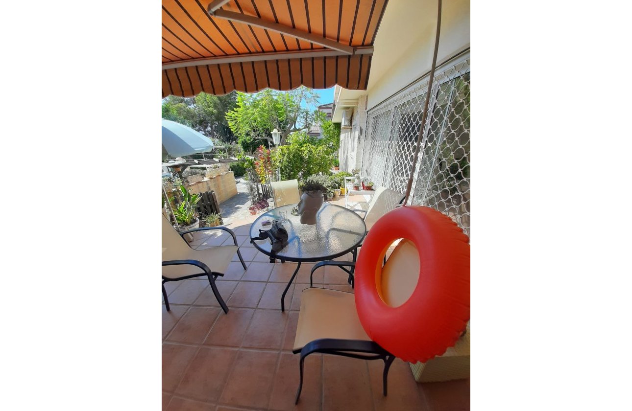 Herverkoop - Villa -
Orihuela Costa - Costa Blanca