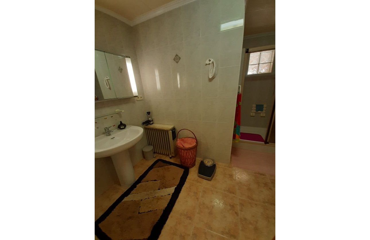 Herverkoop - Villa -
Orihuela Costa - Costa Blanca