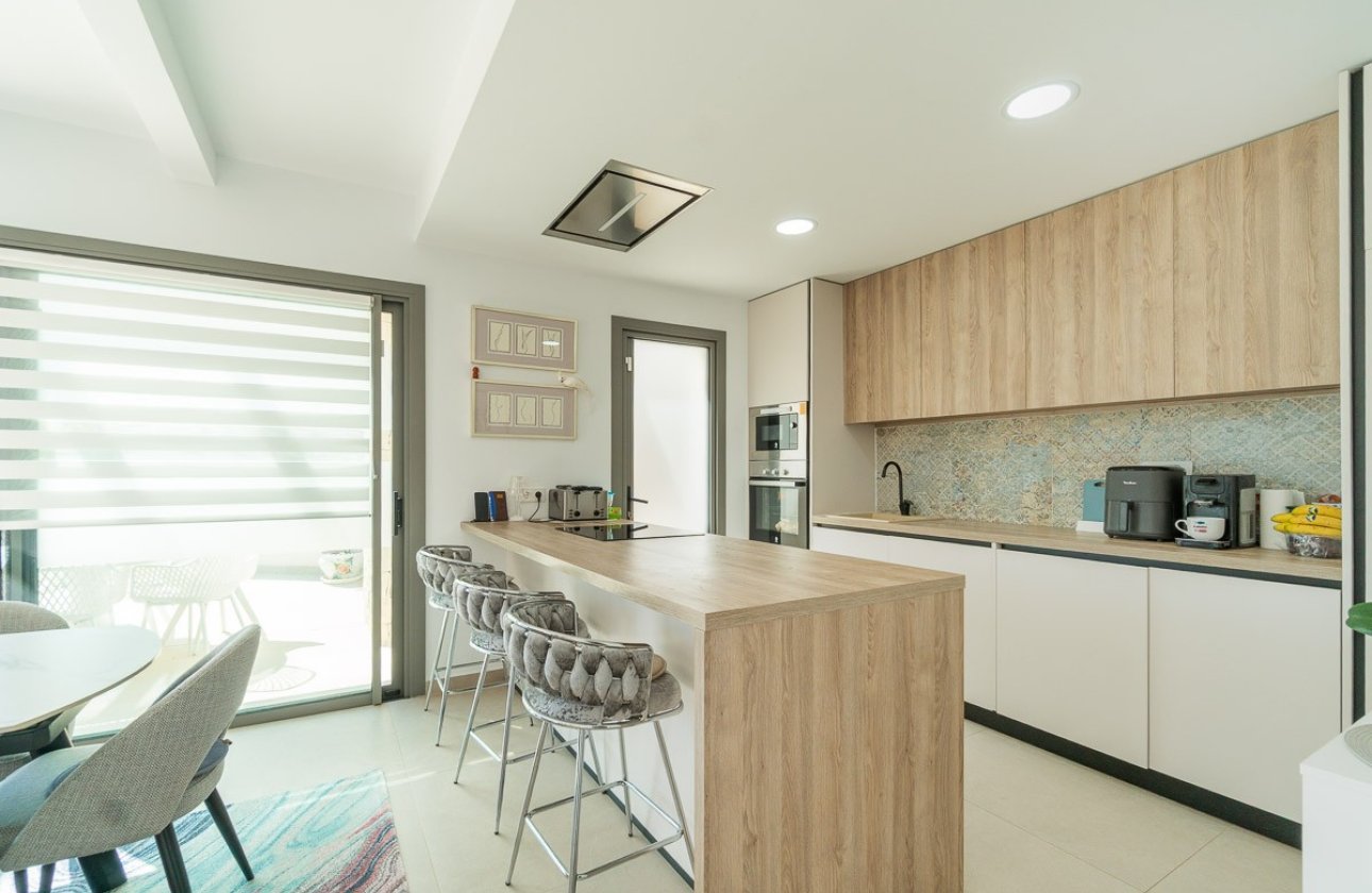 Herverkoop - Villa -
Orihuela Costa - Costa Blanca