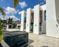 Herverkoop - Villa -
Orihuela Costa - Costa Blanca