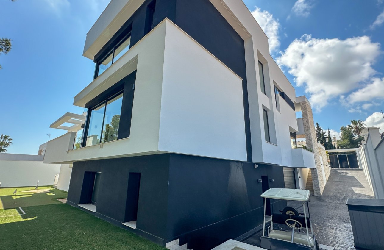 Herverkoop - Villa -
Orihuela Costa - Costa Blanca