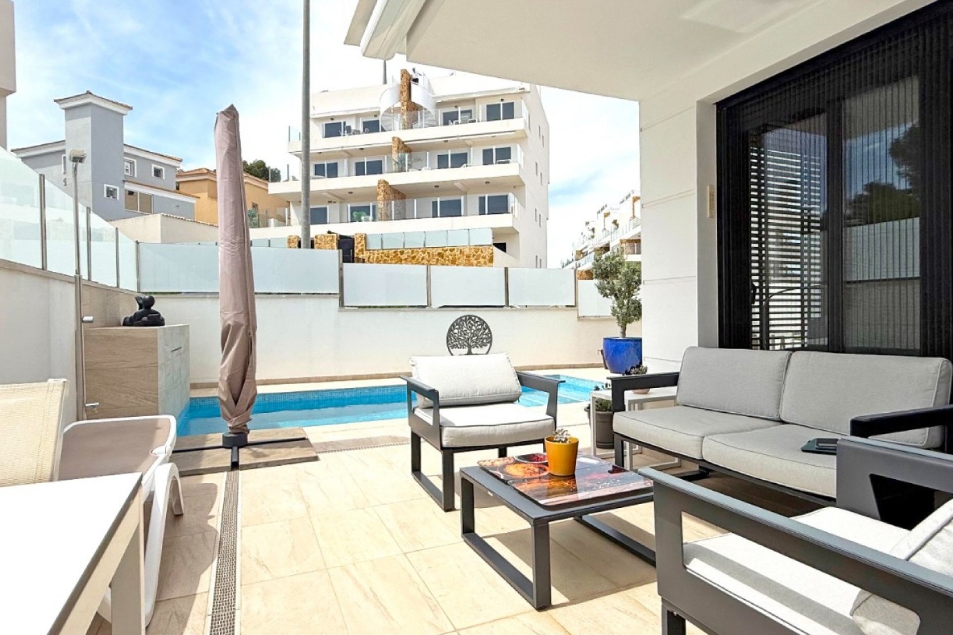 Herverkoop - Villa -
Orihuela Costa - Costa Blanca