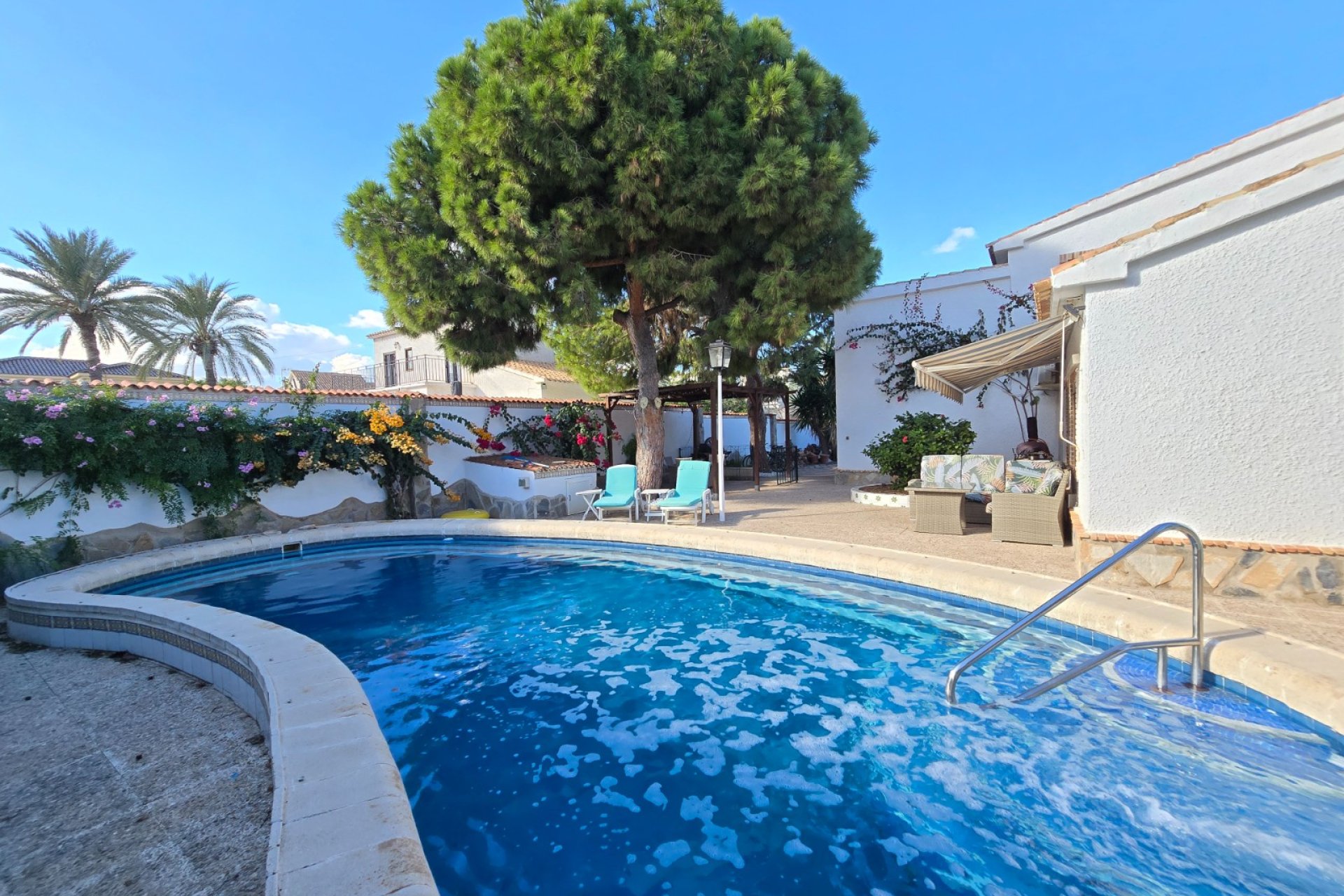 Herverkoop - Villa -
Orihuela Costa - Costa Blanca