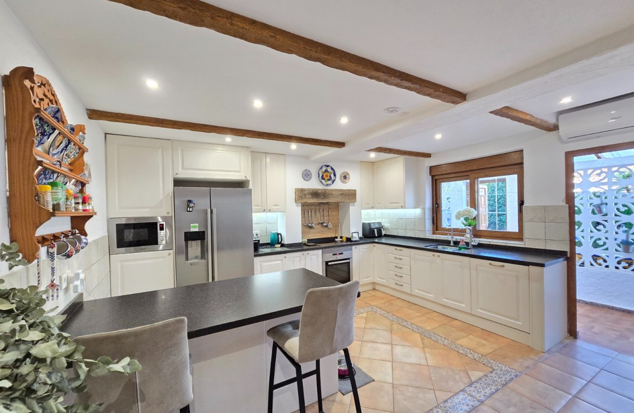 Herverkoop - Villa -
Orihuela Costa - Costa Blanca