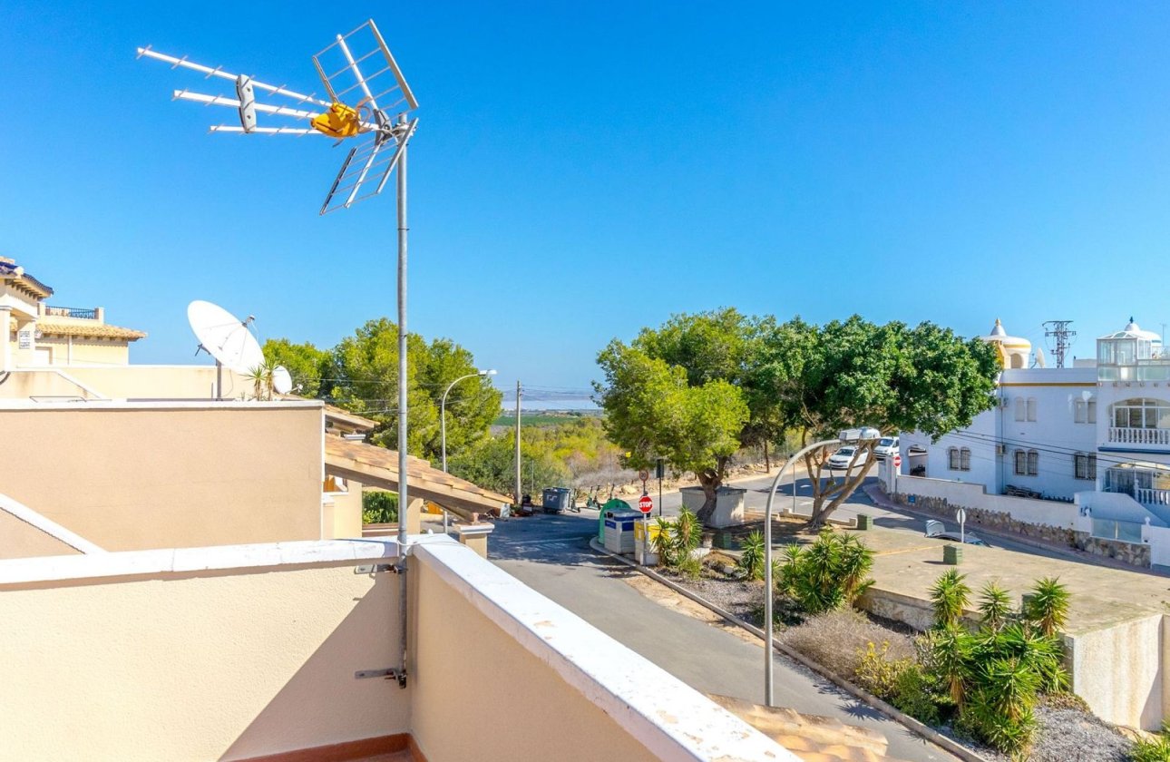 Herverkoop - Villa -
Orihuela Costa - Costa Blanca