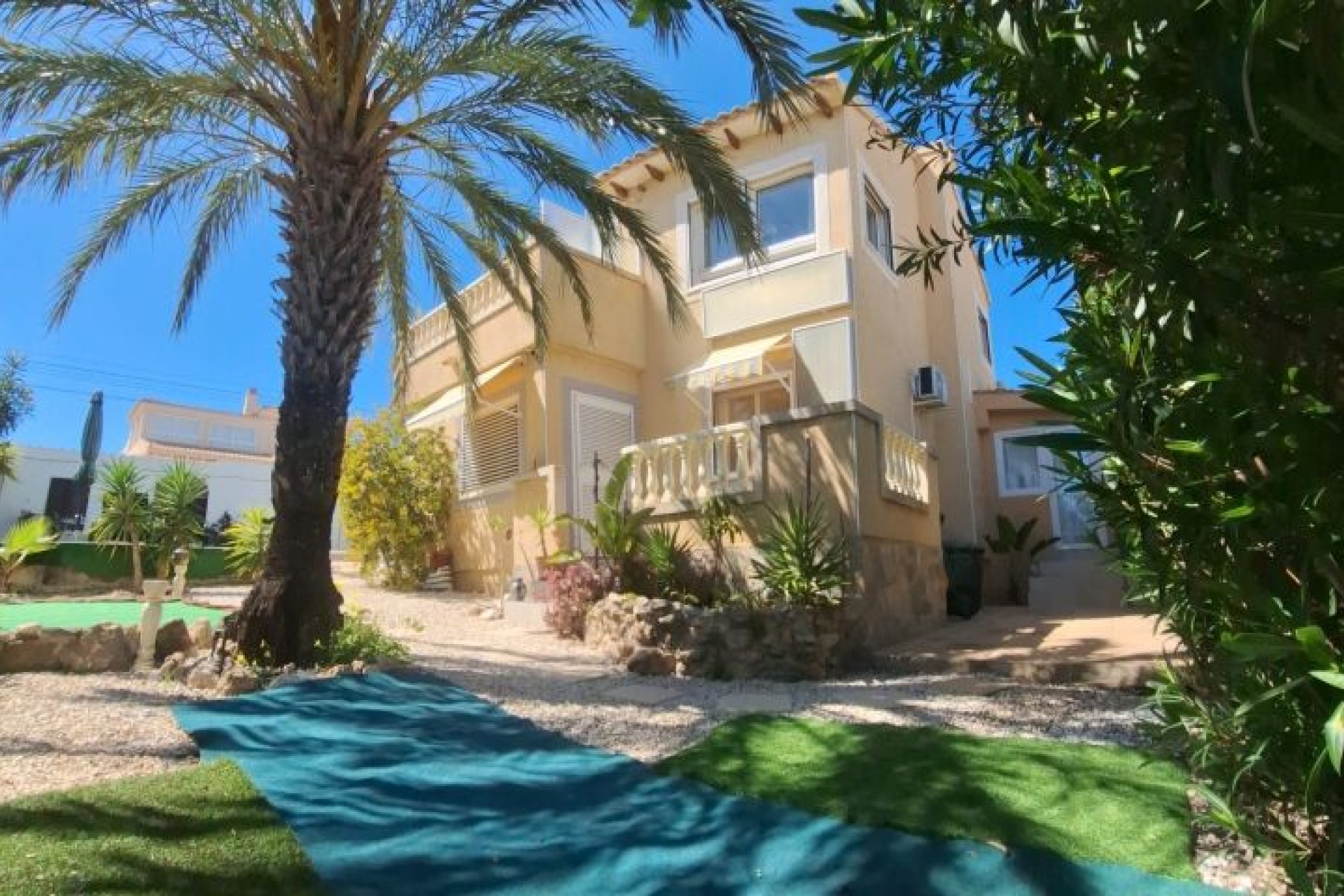 Herverkoop - Villa -
Orihuela Costa - Costa Blanca