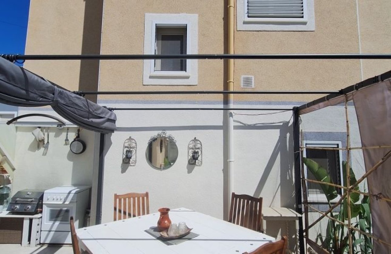 Herverkoop - Villa -
Orihuela Costa - Costa Blanca