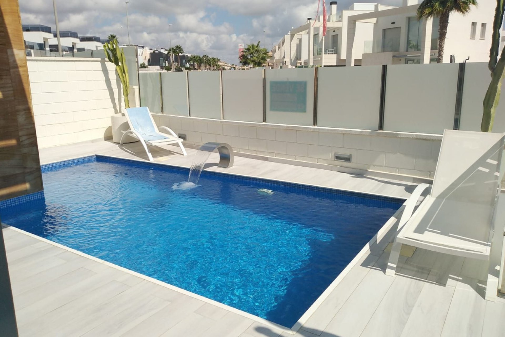 Herverkoop - Villa -
Orihuela Costa - Costa Blanca