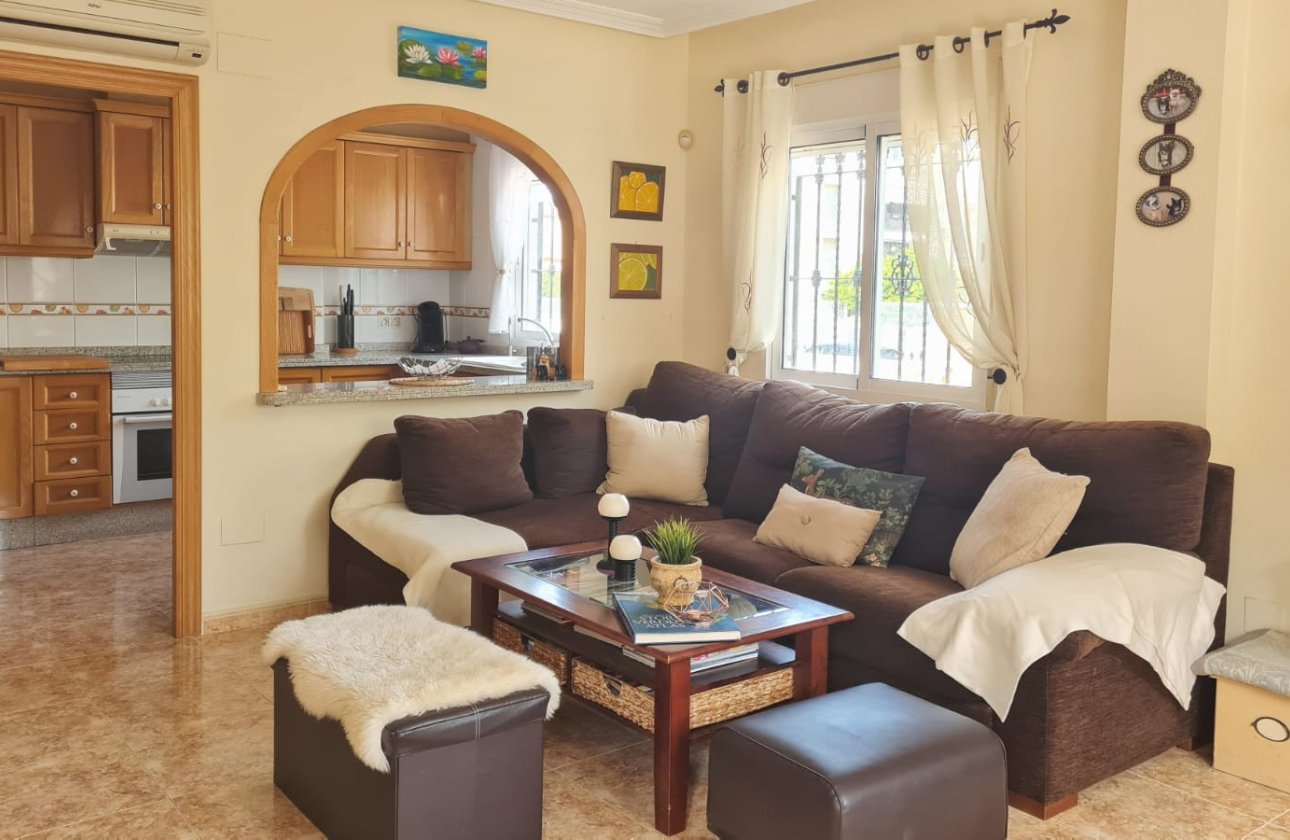 Herverkoop - Villa -
Orihuela Costa - Costa Blanca