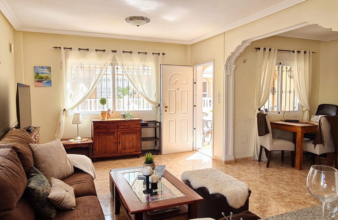 Herverkoop - Villa -
Orihuela Costa - Costa Blanca