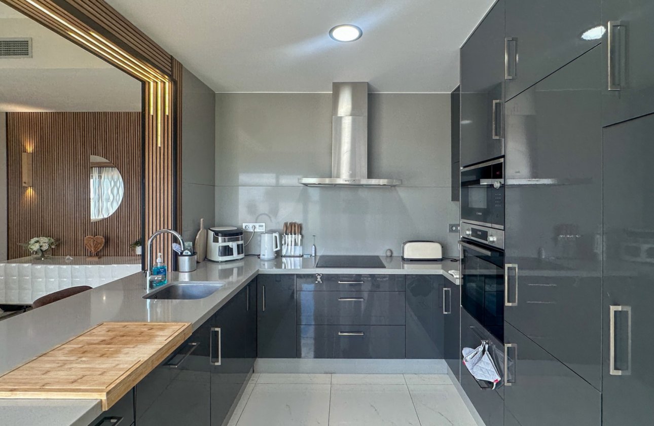 Herverkoop - Villa -
Orihuela Costa - Costa Blanca