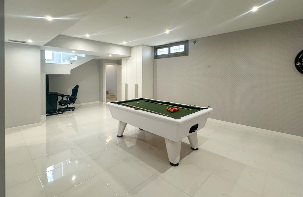 Herverkoop - Villa -
Orihuela Costa - Costa Blanca