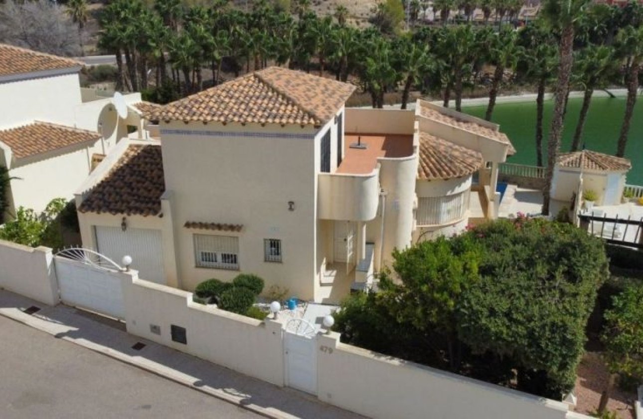 Herverkoop - Villa -
Orihuela Costa - Costa Blanca