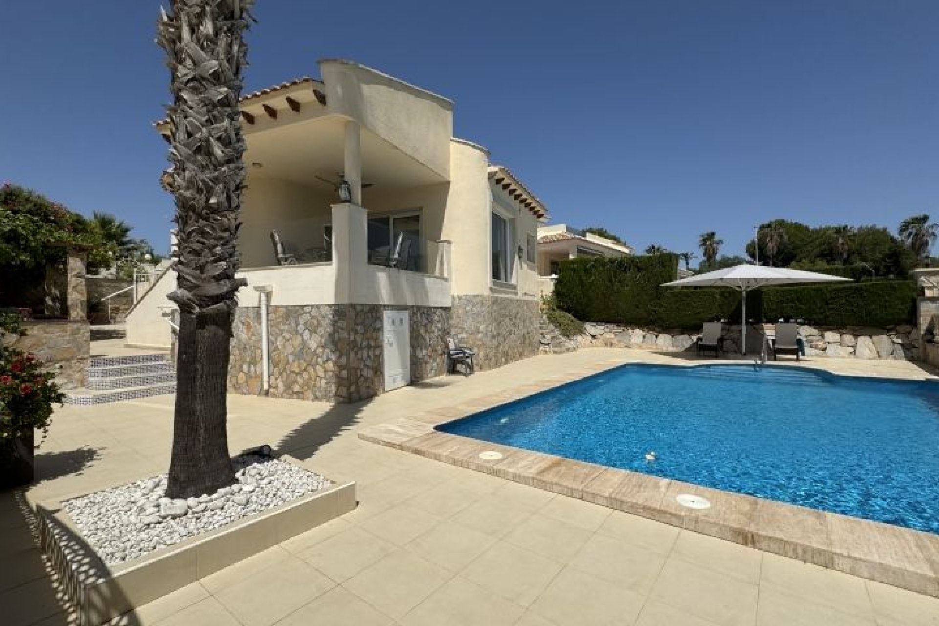 Herverkoop - Villa -
Orihuela Costa - Costa Blanca