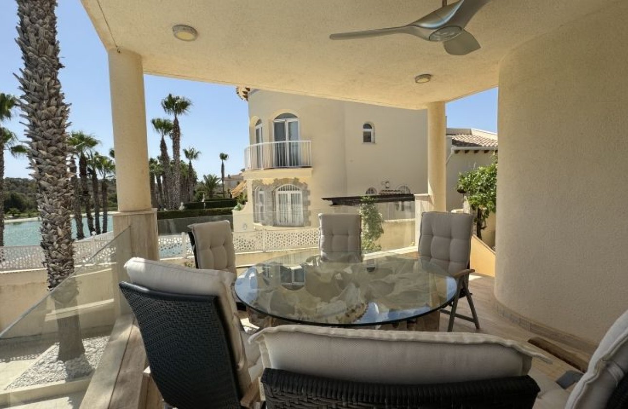 Herverkoop - Villa -
Orihuela Costa - Costa Blanca
