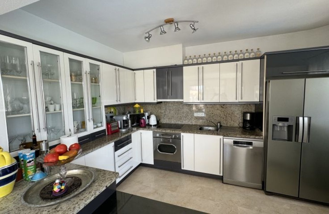 Herverkoop - Villa -
Orihuela Costa - Costa Blanca