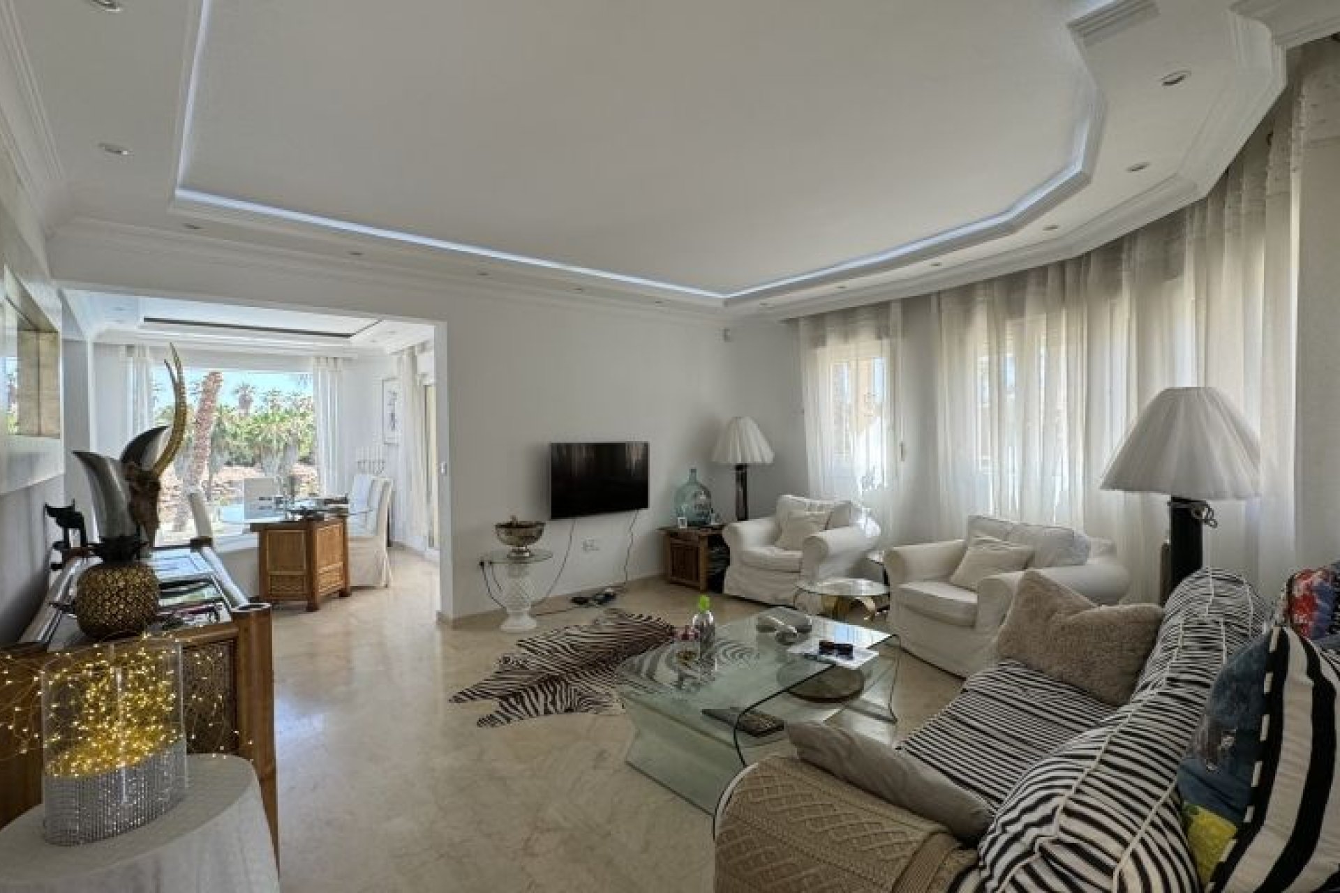 Herverkoop - Villa -
Orihuela Costa - Costa Blanca