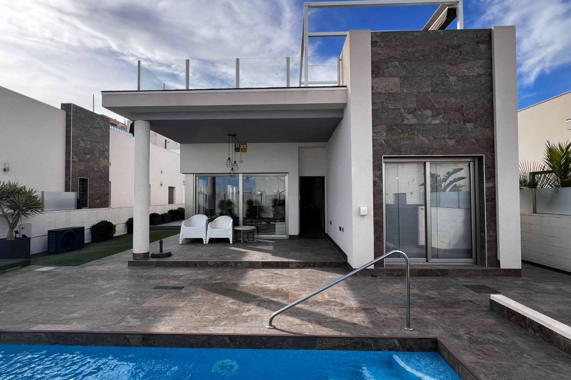 Herverkoop - Villa -
Orihuela Costa - Costa Blanca