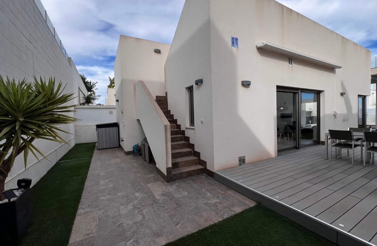 Herverkoop - Villa -
Orihuela Costa - Costa Blanca