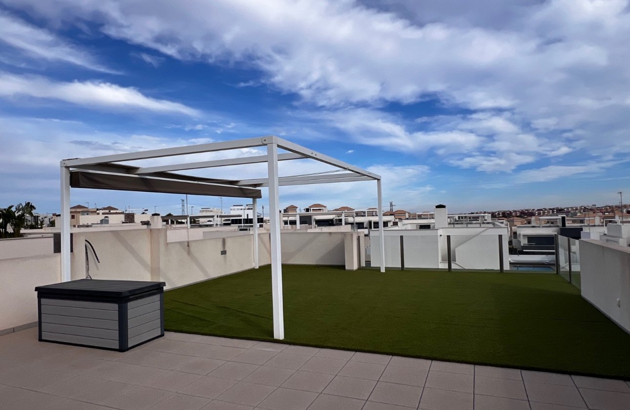Herverkoop - Villa -
Orihuela Costa - Costa Blanca