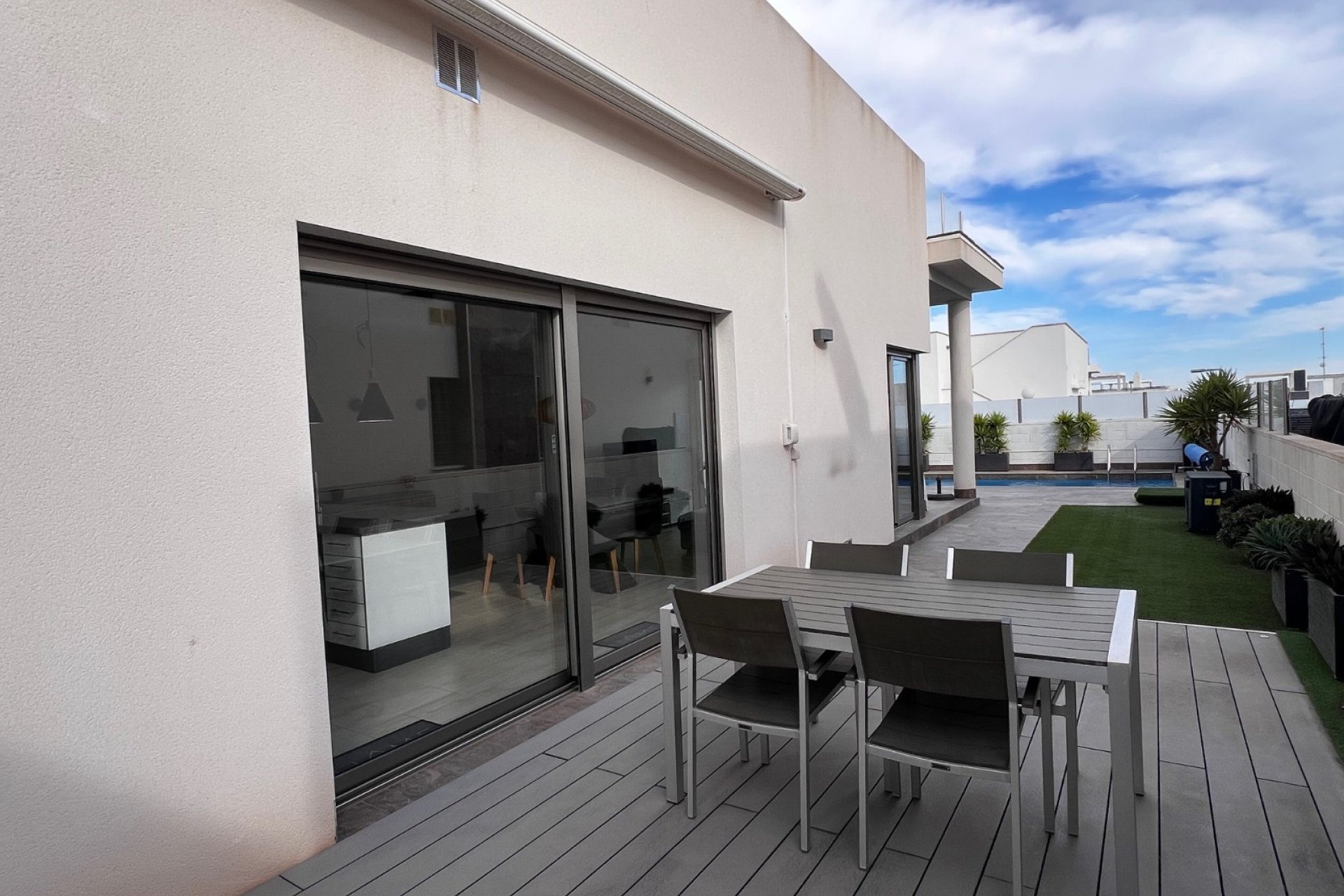 Herverkoop - Villa -
Orihuela Costa - Costa Blanca