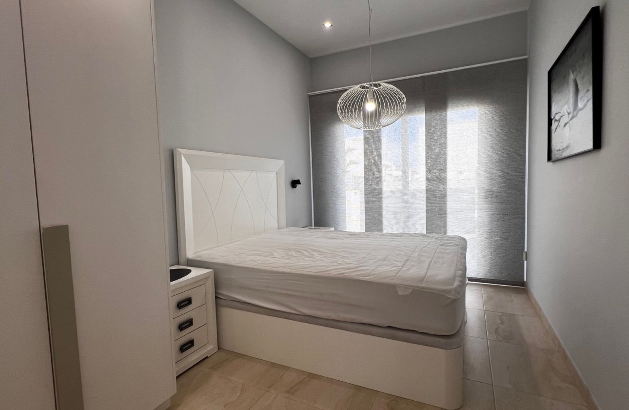 Herverkoop - Villa -
Orihuela Costa - Costa Blanca