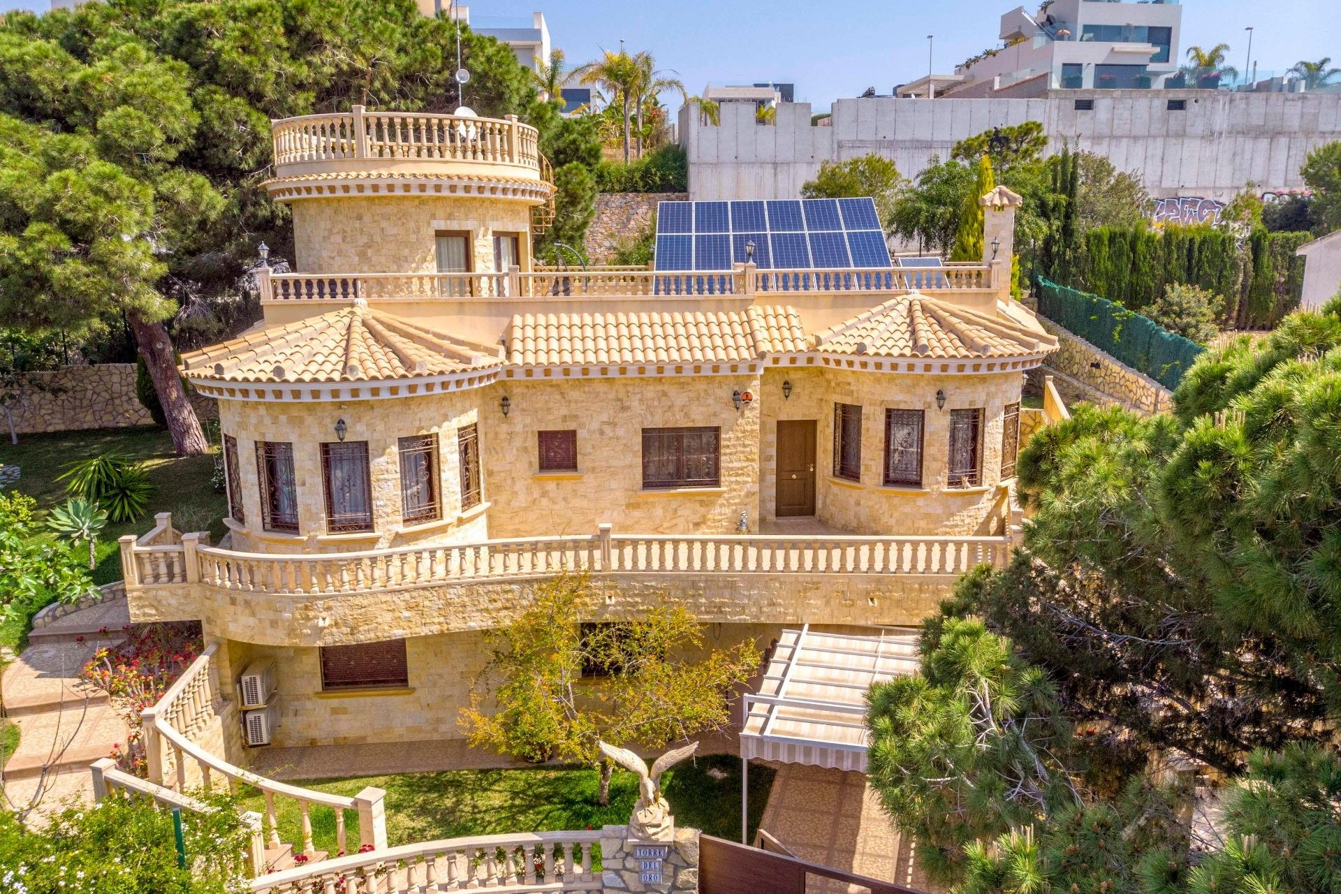 Herverkoop - Villa -
Orihuela Costa - Costa Blanca