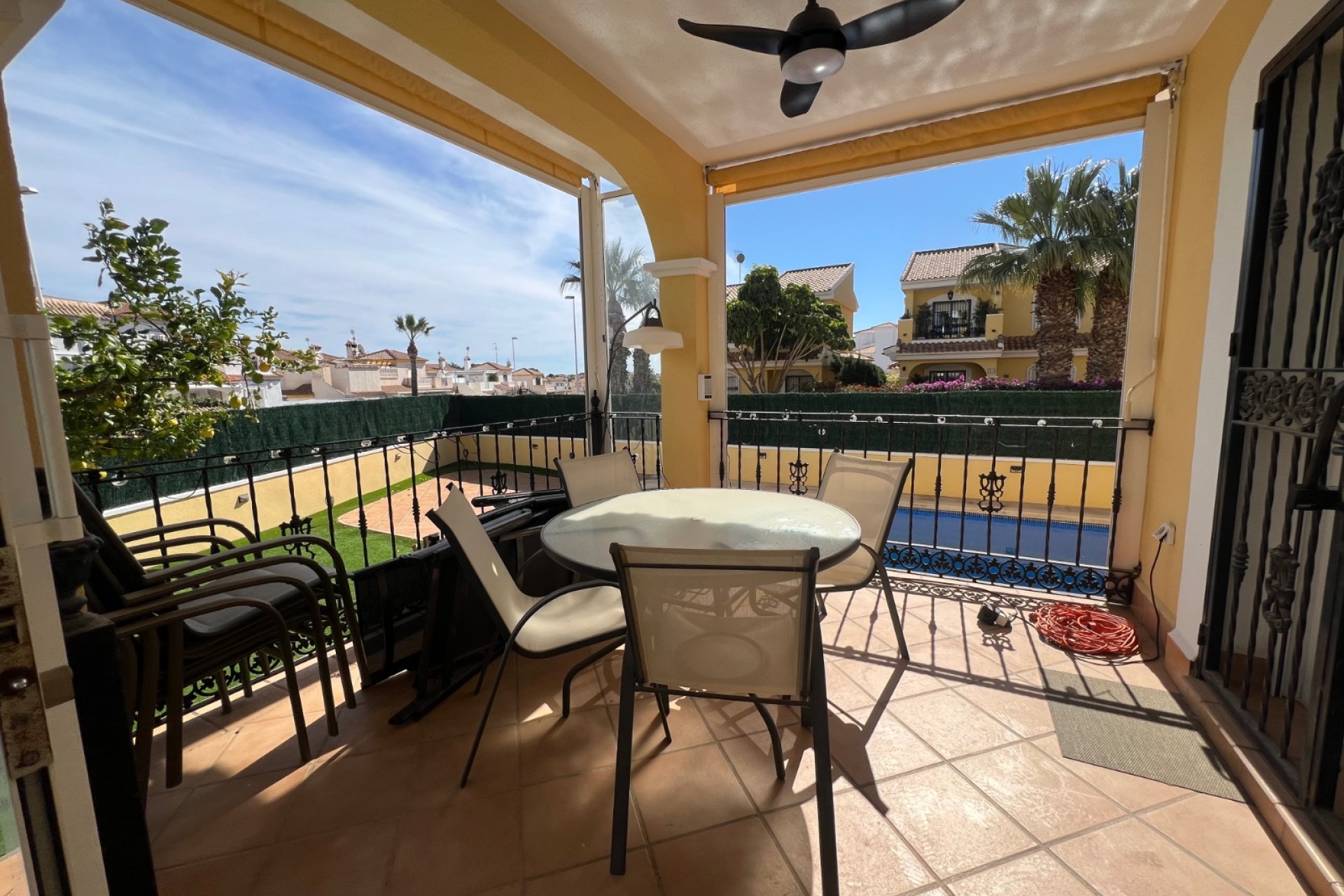 Herverkoop - Villa -
Orihuela Costa - Costa Blanca